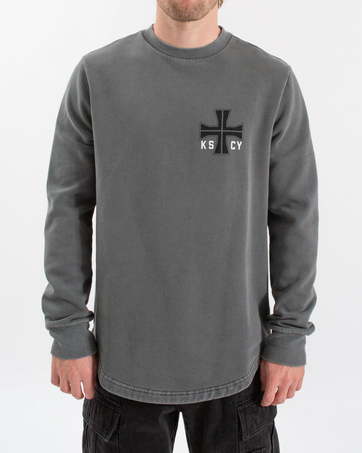 Kiss Chacey Plaza Dual Curved Hem Crew Sweater Pigment Charcoal