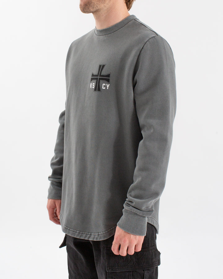 Kiss Chacey Plaza Dual Curved Hem Crew Sweater Pigment Charcoal